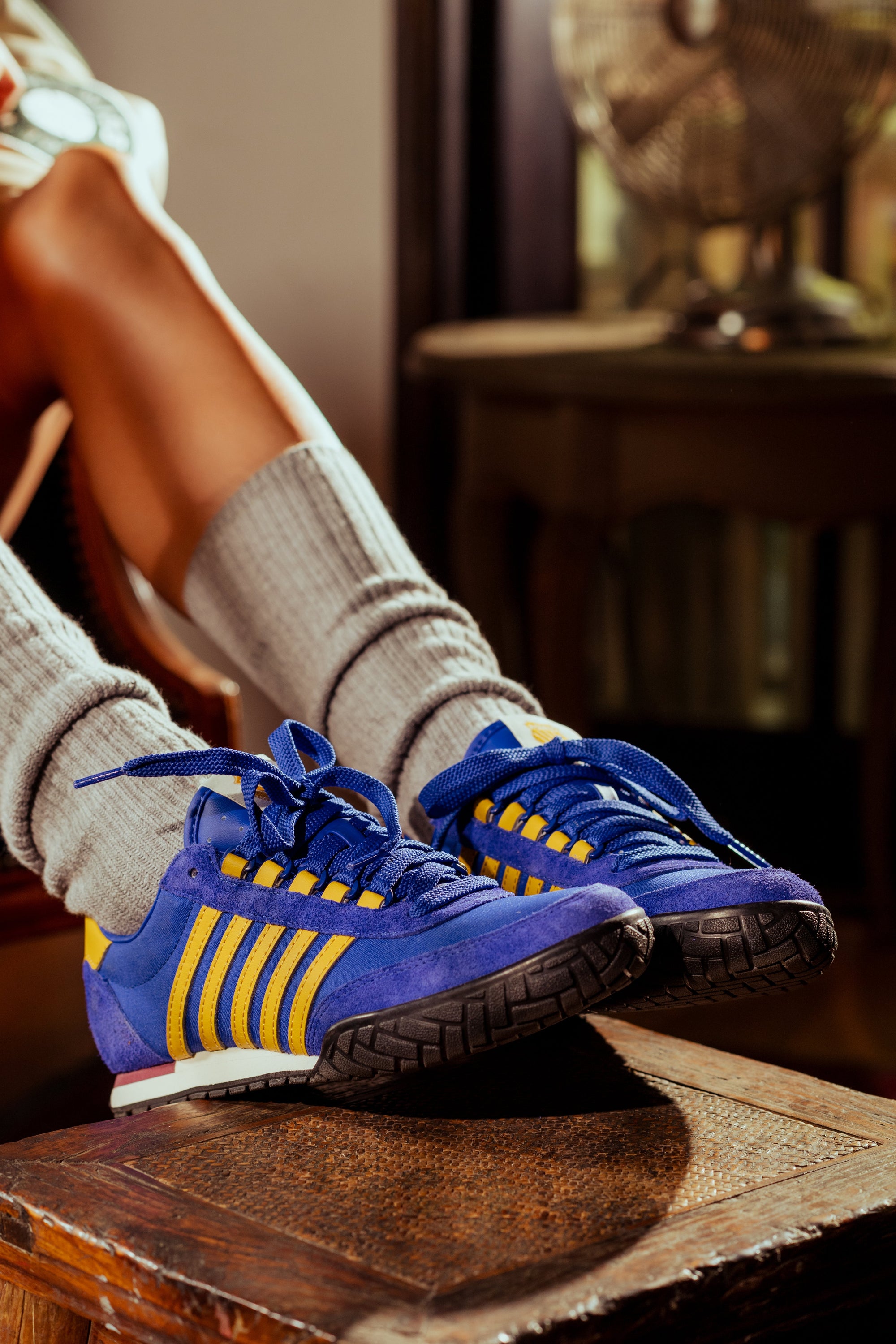 VINTAGE TRAINER T