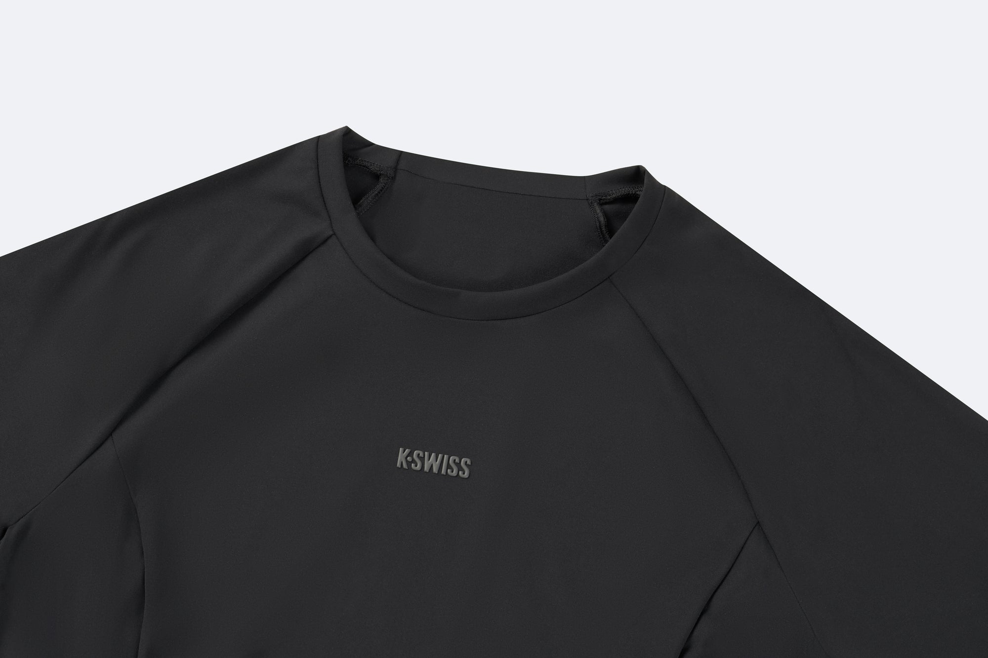 LONG SLEEVE T-SHIRT